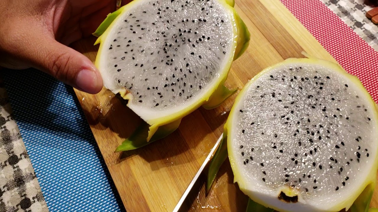 how to cut dragon fruit yellow